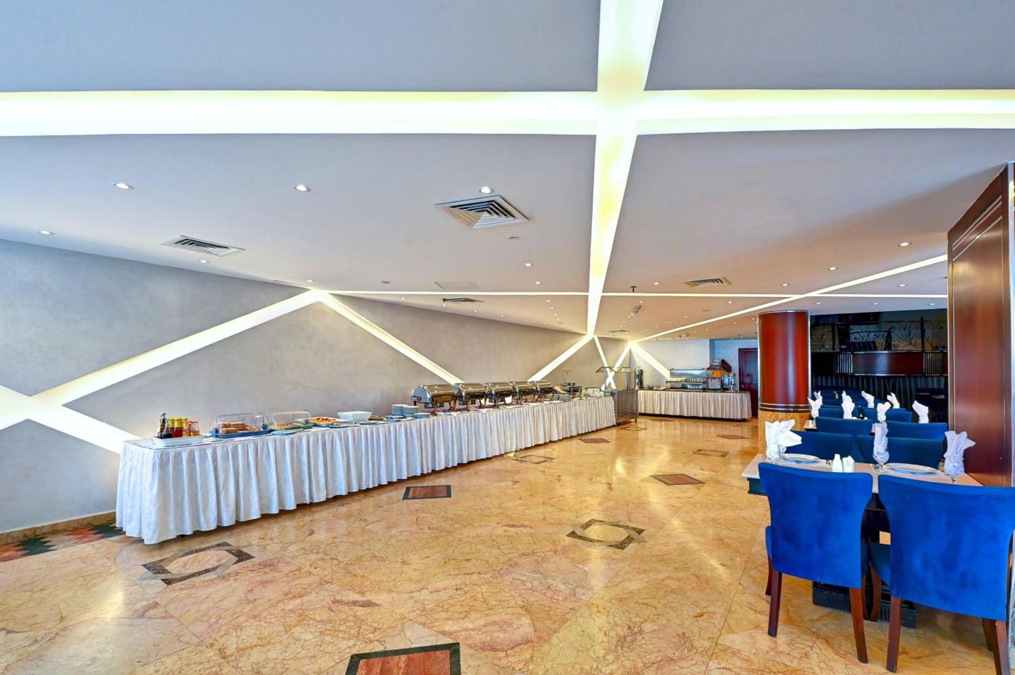 Al Bustan Hotel Sharjah Eksteriør billede