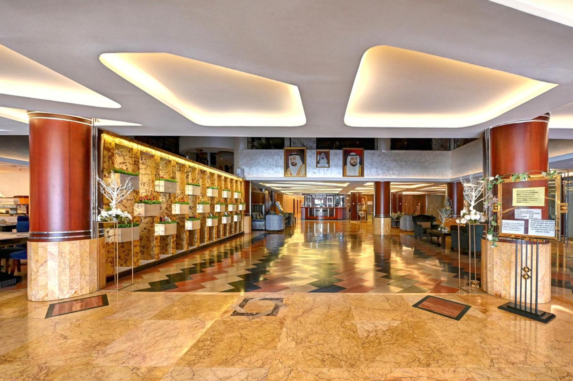 Al Bustan Hotel Sharjah Eksteriør billede